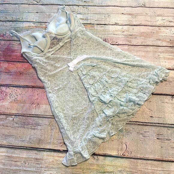 Victoria's Secret Lacie Slip Womens Medium Light Blue Lingerie Lace Ruffle Back - Picture 3 of 6